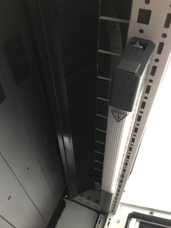RittalCanada's tweet photo. #IT in the Field! Check out the upgraded design of our Edge/Data Centre compact solution, cooled with our top-mounted Blue e+ cooling solution!  Learn more at https://t.co/qY8EMdX8oc. #rittal #cooling #datacentres #edge #dcib #racks #ITRacks #ITCabinets #ITCooling https://t.co/KU2pQDjU01