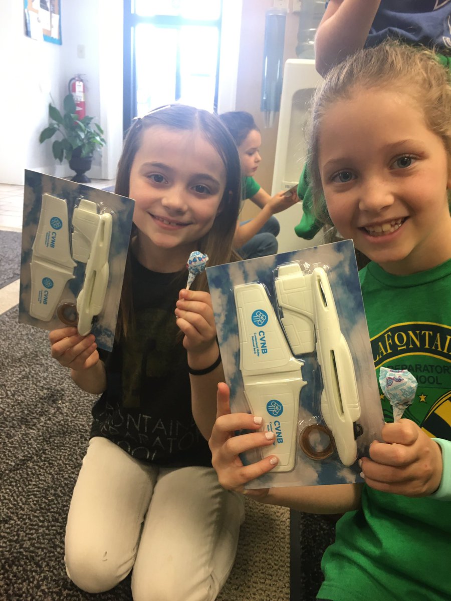 MsFaehr_LPS's tweet photo. Highlight of their trip: They each received their very own $2 bill! 

Thank you for going above and beyond to make these kid’s day CVNB! 💵 🏦 https://t.co/vSKQh2ssxV