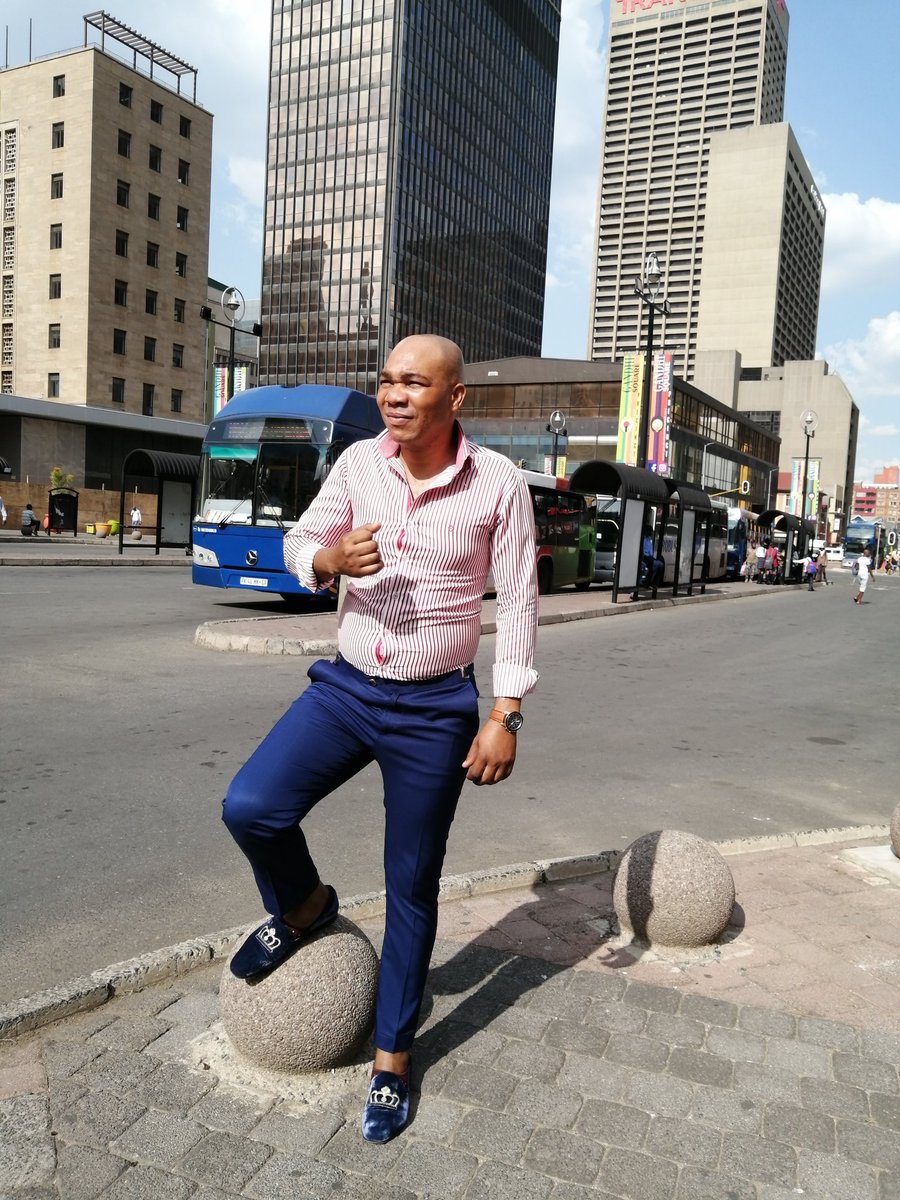 SirMlondo's tweet image. Everyday is a new day with hope to do better.#ThursdayMotivation #fowardthinking #inspiration #leadership #happiness