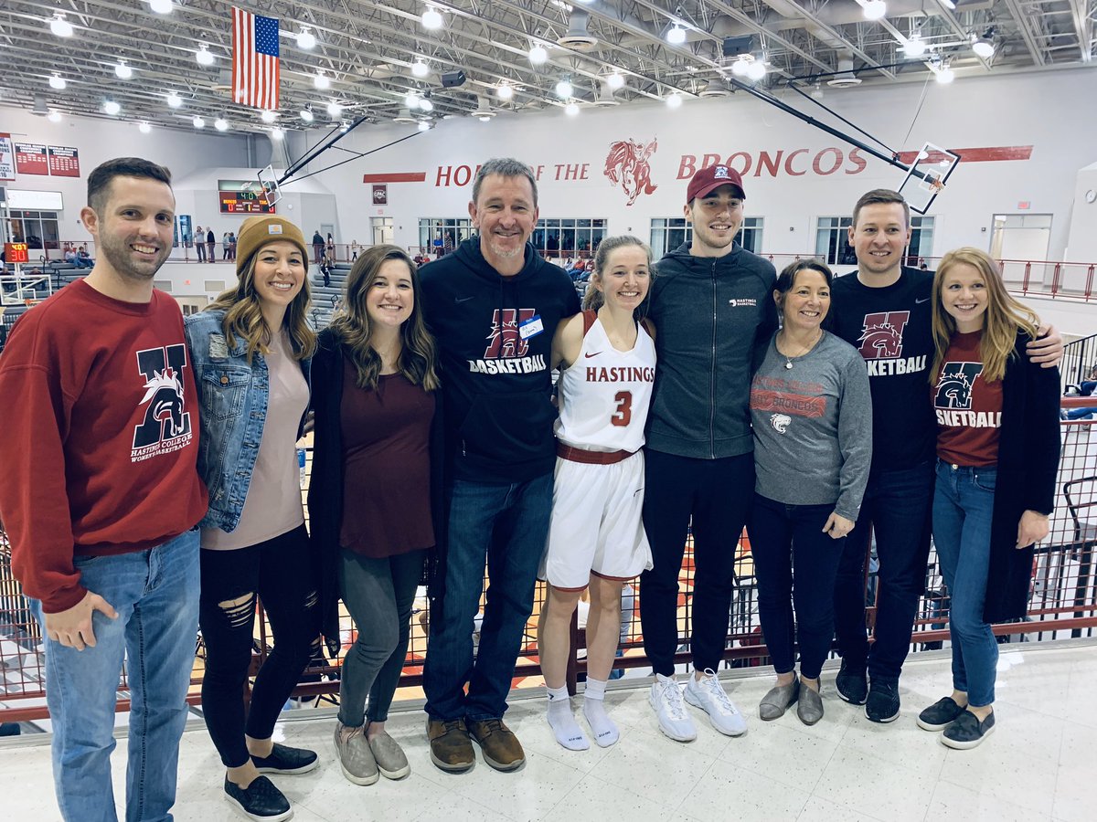 __carlyreid's tweet photo. It’s an emotional enough journey when you know the end is coming.. a different story when it ends without much notice.

S/O to all the college seniors, especially @E_Grenfe11, trying to process the end of the best years of their lives. 

We’re so proud of you. ❤️ https://t.co/VPneJJM7L3