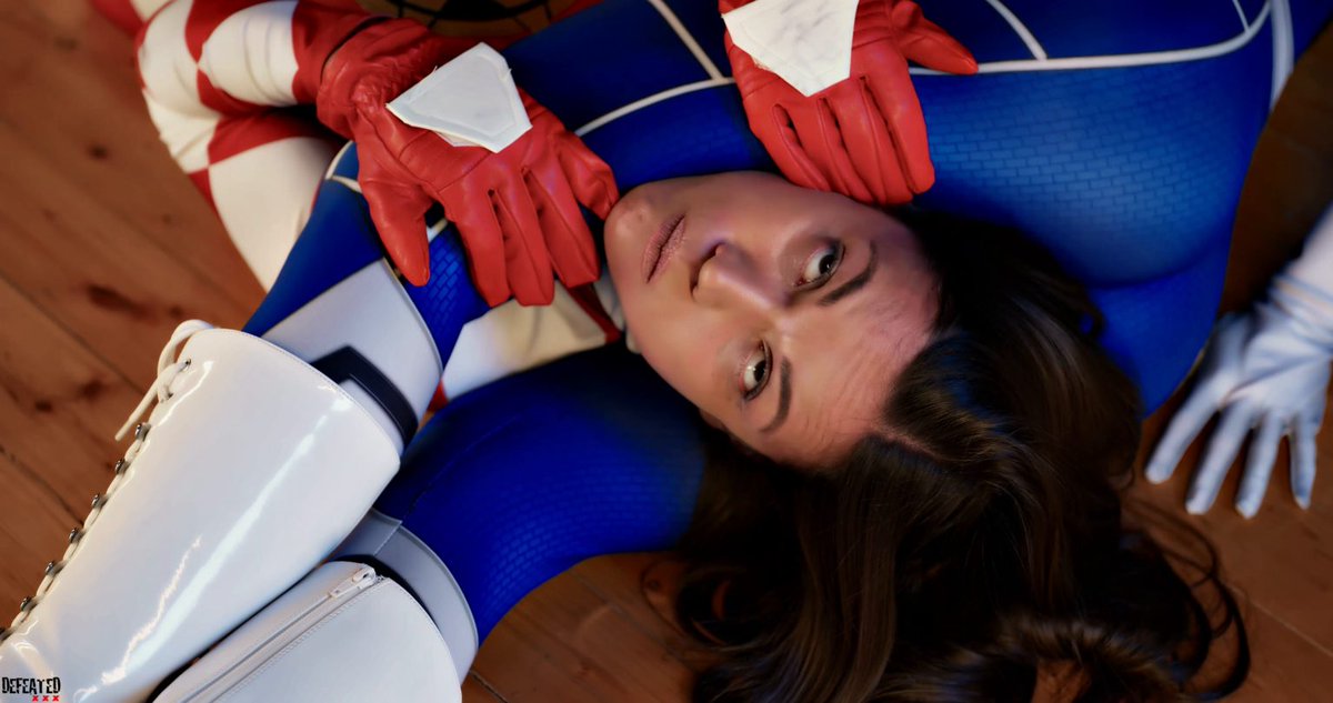 defeatedxxx's tweet image. 'I know each one of your #weakpoints. Destroying you will be easy, I will be the only #superheroine!'
Discover this incredible video starring @AmirahAdaraxxx and @AlyssaReeceXo here: defeated.xxx/dino-demise-re…
#sleeperhold #drooling #ko #knockout #bellypunching #headscissors