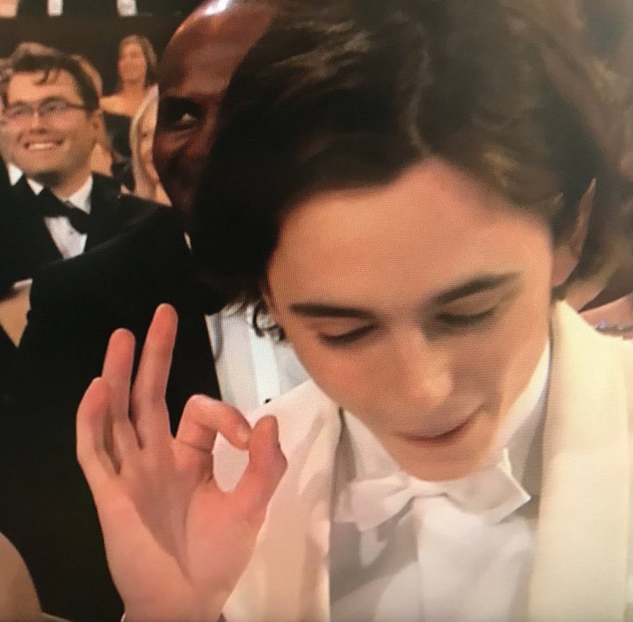 chalamemes's tweet photo. GUESS WHO‘S BACK https://t.co/5U76iyh4k0