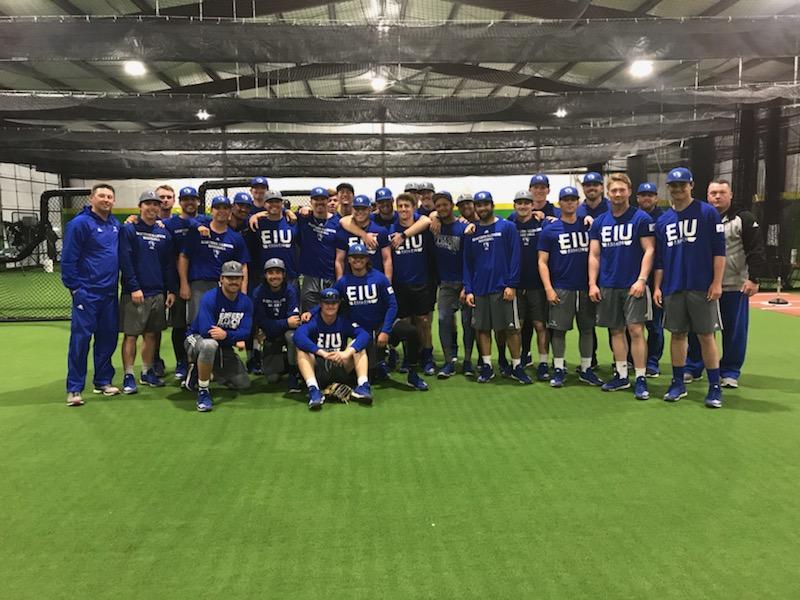 ZONEDIN_SA's tweet photo. Great seeing @EIU_Baseball stop in and put some work in on the way back North to play @RacersBaseball this weekend.
#alwaysworking
#TheBestTrainHere https://t.co/HcFTzDx3fH