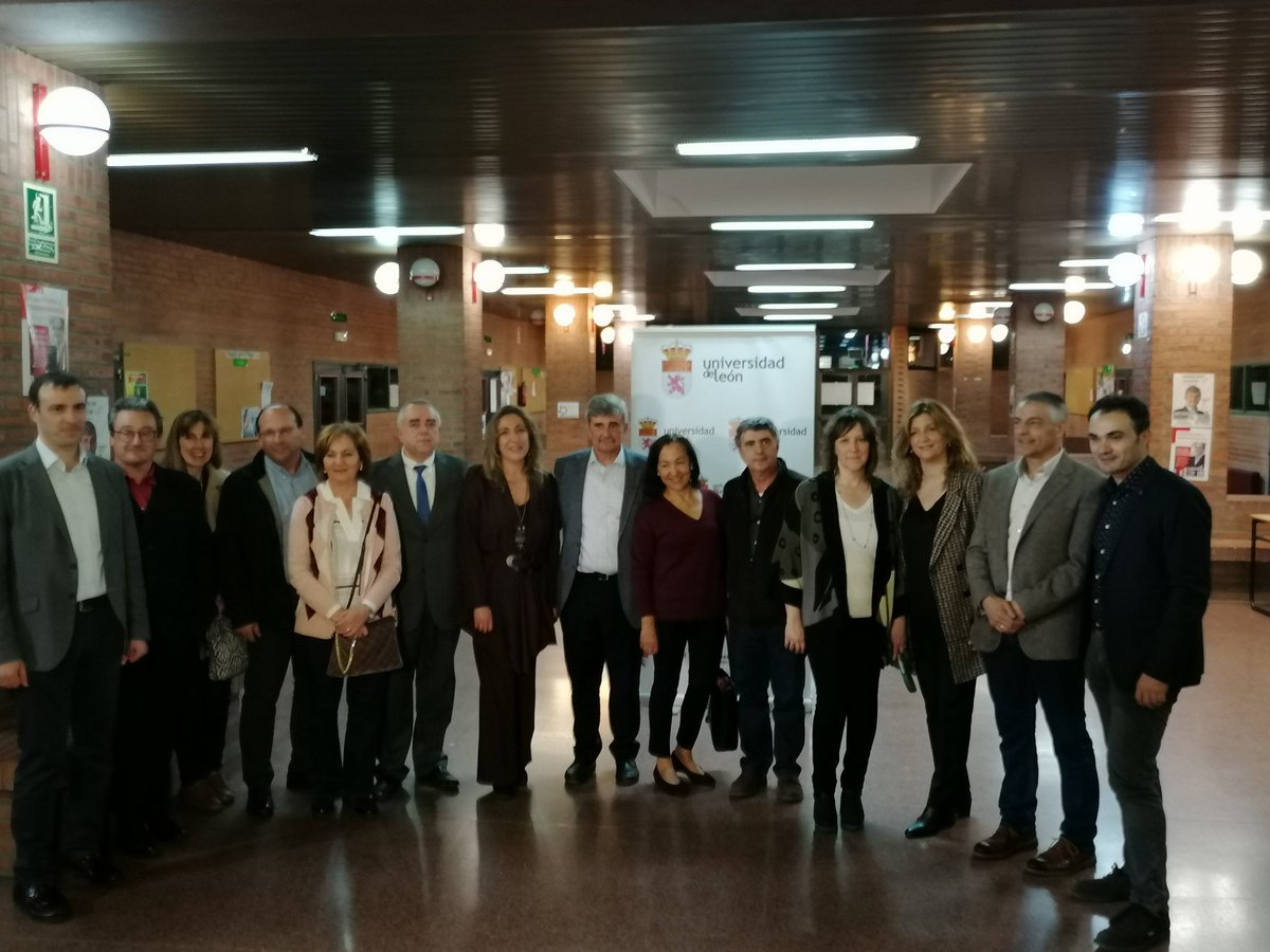 De parte de todo el equipo de candidatura, gracias por elegirnos para #SeguirCreciendo en la <a href="/unileon/">Universidad de León</a> bit.ly/2TK6K8b #unileon