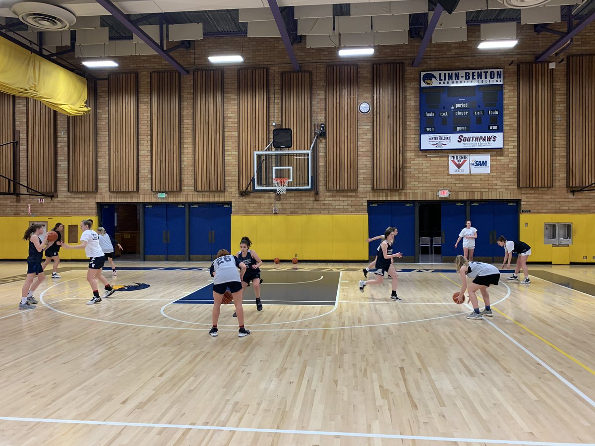 CoachJDuke's tweet image. Season was just cut short ahead of our semifinal game due to coronavirus concerns. This is such an incredible group of young women that are stronger than anyone could imagine! Reminded now more than ever that the joy has been in our journey together! GoCats!!