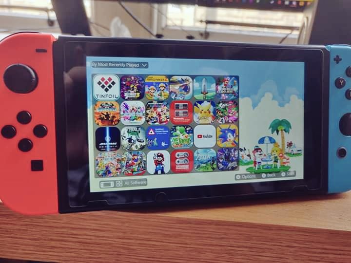 luperenaa's tweet photo. @NintendoAmerica WHY IS THIS NOT A THING! WE NEED CUSTOM THEMES! we know it can handle it so why not? the 3DS had em! and it makes yall more money so...i needs me an Eeveelution theme and an Animal Crossing theme and a Princess Peach theme! 🥰 #NintendoSwitch #Theme #MakeUsHappy https://t.co/ass4UDdoor