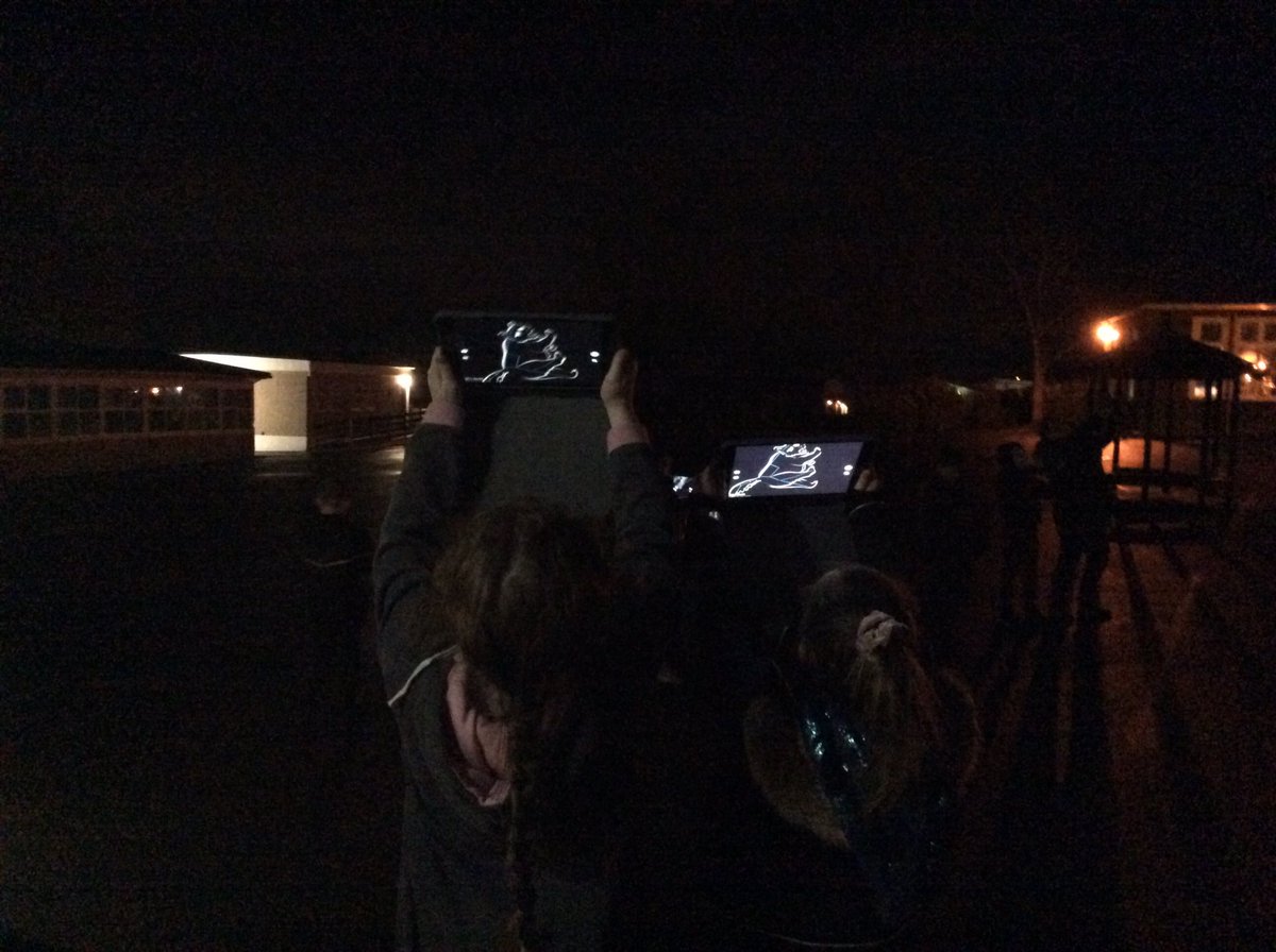 HollyfieldPri's tweet photo. Y5 Space Camp report: It’s stargazing time 💫 #ScienceWeek2020 #HollyfieldChild #4DSpace https://t.co/ta0lFxz720