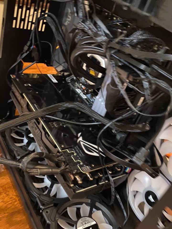 redzeo_'s tweet image. PC Builders nightmare 😮🤦🏻‍♂️ #custompcs #pcbuilder