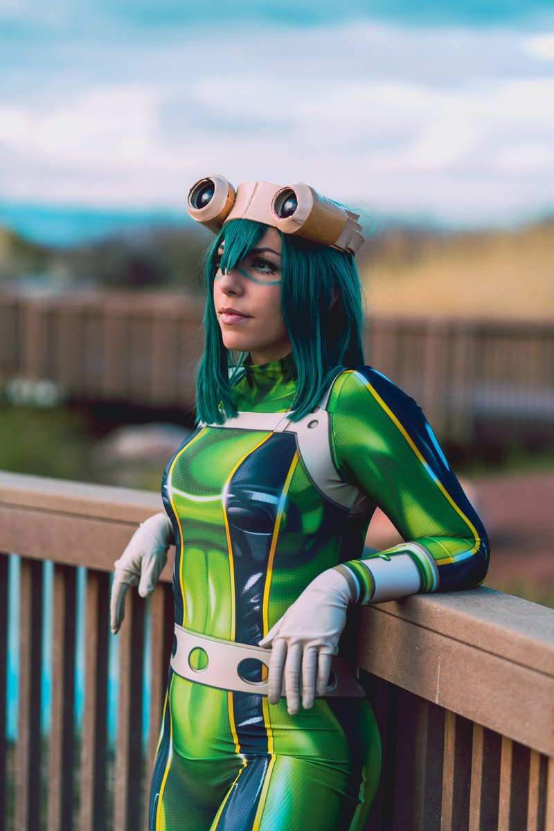 GoodguyGastly's tweet photo. Going to tell my kids this was Slippy from Starfox. @UnicrnAstronaut #froppy #BNHA https://t.co/PrxGbuDQWZ