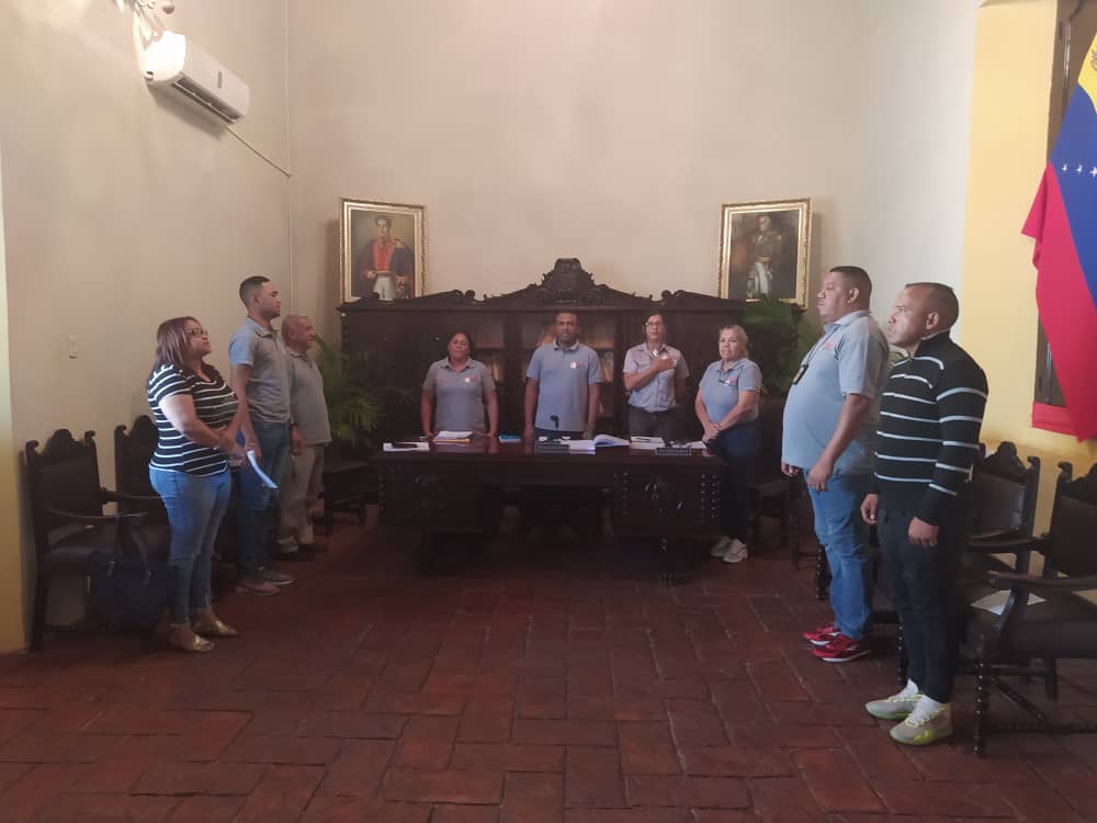 ConcejoFMiranda's tweet photo. #AlMomento || 🔰 Este jueves, en el Municipio Francisco de Miranda se realizó la Sesión Ordinaria en las instalaciones del Palacio Municipal. https://t.co/gng4FpGyI8