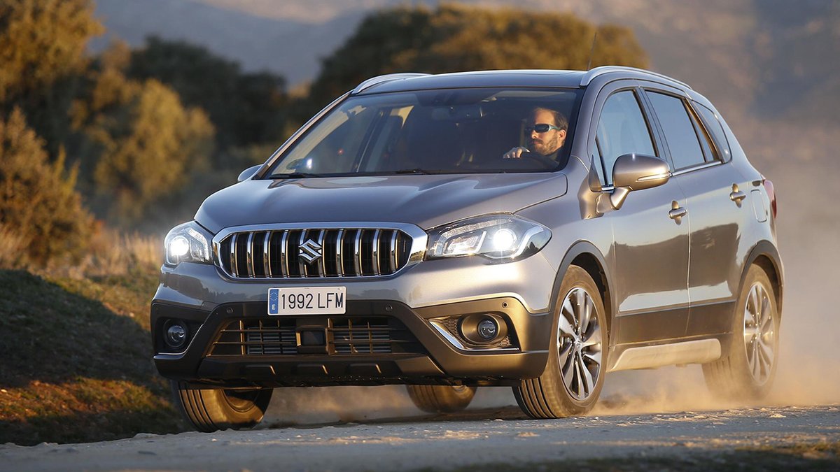 Foto del Día 📸 ➡ Suzuki S-Cross, el todocamino japonés se electrifica con la tecnología SHVS. 🚗

<a href="/SuzukiIberica/">Suzuki Ibérica</a> #FotoDelDía #Suzuki #SuzukiSCross