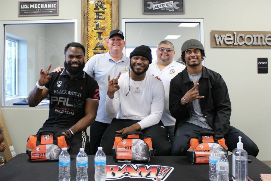 ReliableAuto_TX's tweet photo. Check out our latest article: Thank You Kyle, Texas! https://t.co/RFZw9sSRhU https://t.co/38V11gqTQN