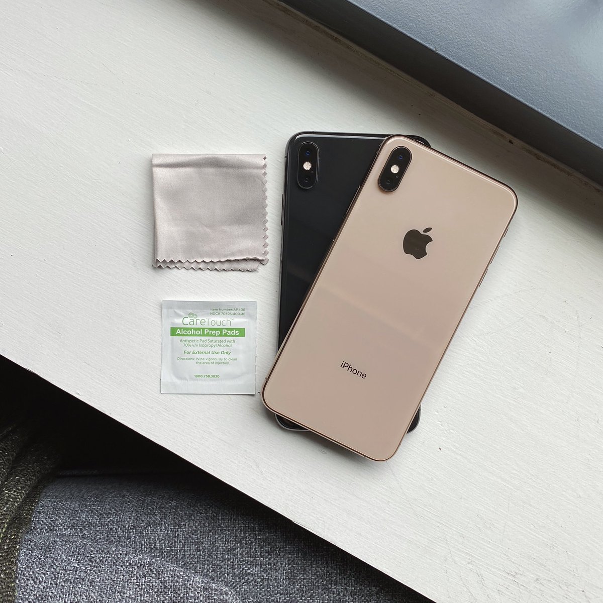 lakeeffectphone's tweet photo. Wondering How To Safely Clean Your iPhone?

Apple has released an official statement that we’ve detailed on our blog! Send us a message or call if you have any questions!

https://t.co/4qkV3p8ruu https://t.co/KMbOrchTjh