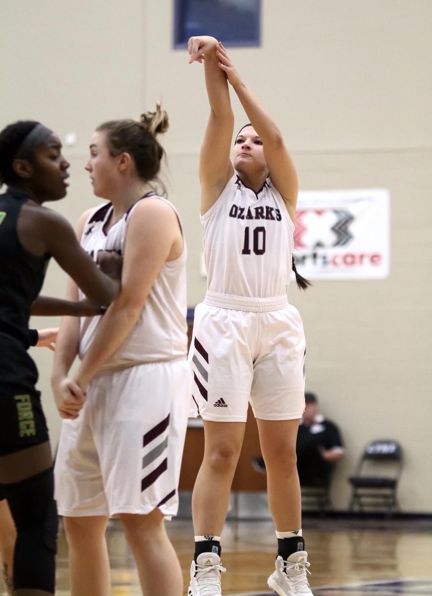 ForrestDon3's tweet photo. Shout out to my daughter Ashley on a great basketball career. So proud of you! Tournament cancelled but we are champions. ⁦@ForrestAshley⁩ https://t.co/onVUOBG7Lq