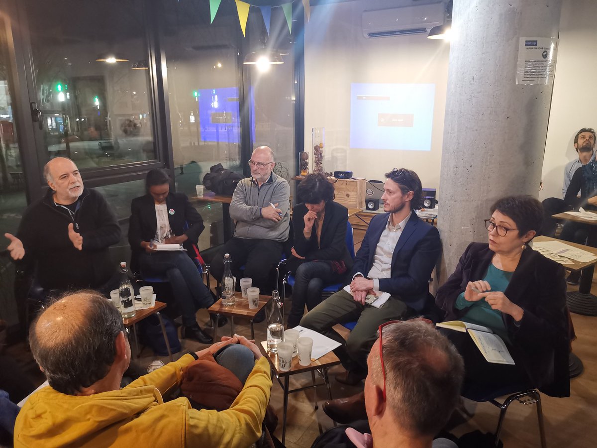 EcoloResp2020's tweet photo. Concernant l'accessibilité de l'alimentation: un grand nombre d'initiatives existe à #Montreuil. L'enjeu: accompagner la construction d'un écosystème cohérent grâce à un plan alimentaire territorial impliquant jusqu'aux acteurs des solidarités et de l'insertion. 
#Municipales2020 https://t.co/NCf6dixfKv