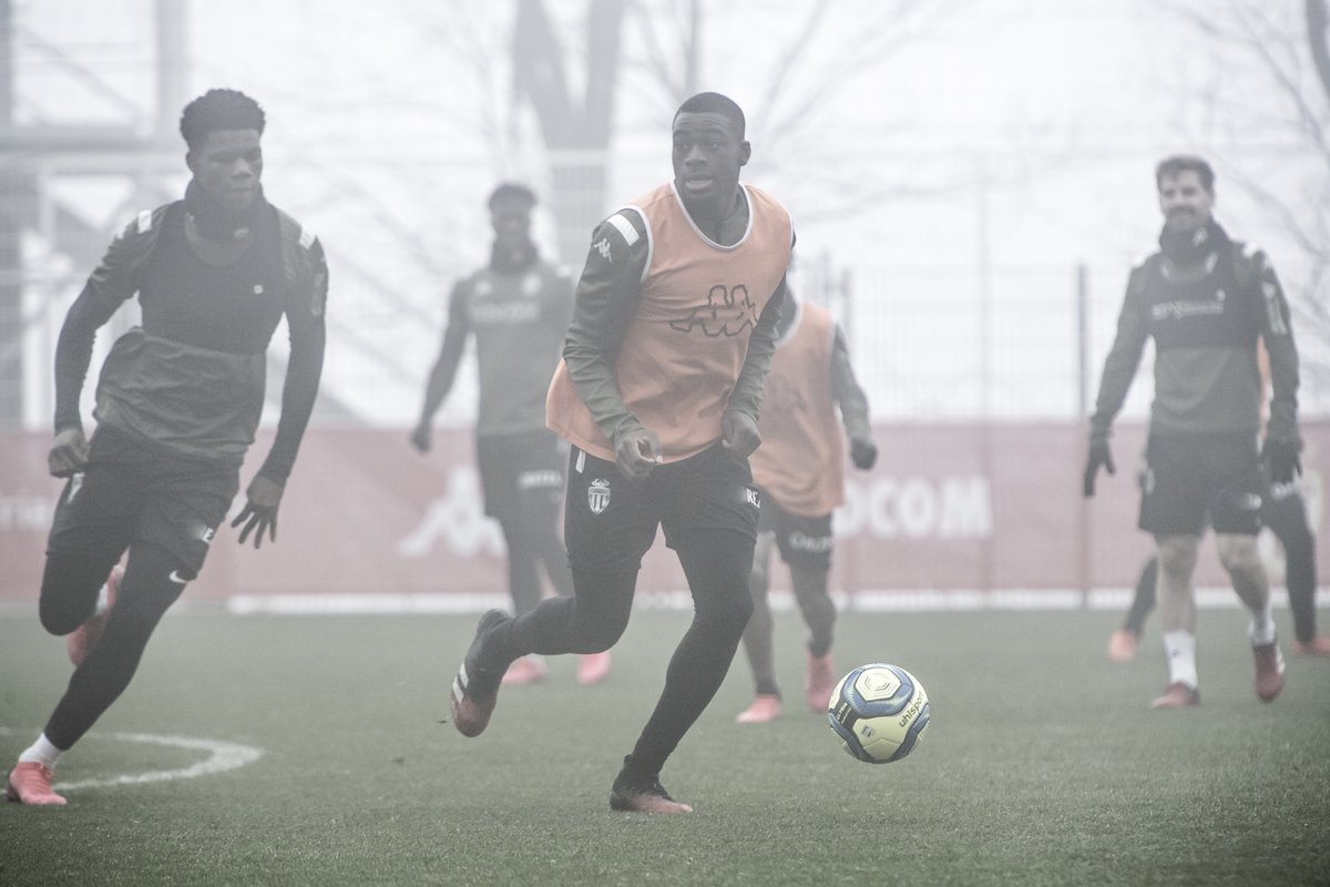 AS_Monaco_BR's tweet photo. "E se quiser saber pra onde eu vou. Pra onde tenha Sol. É pra lá que eu vou" 🎶

Ok, sabemos que o Jota Quest não tá por aqui ☁️☁️ https://t.co/UhXLy4zCtG