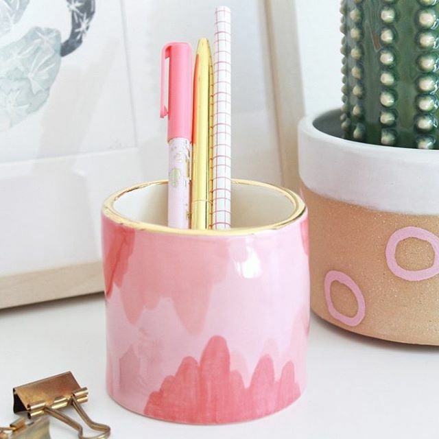 Today and tomorrow are the last days to shop the 30% off sale! It ends tomorrow night (Friday) at midnight cst. ⁣
Use code 5YEARS for 30% off your order (excludes sale section) and domestic orders of $50+ also receive a shipping refund. Visit the lin… ift.tt/33c12PP