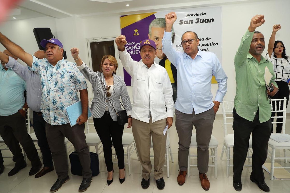 temomontas's tweet photo. Seguimos trabajando en San Juan, con una exitosa asamblea de orientación política y electoral #PLDEstáEnLasCalles https://t.co/m7g9JJfPMW