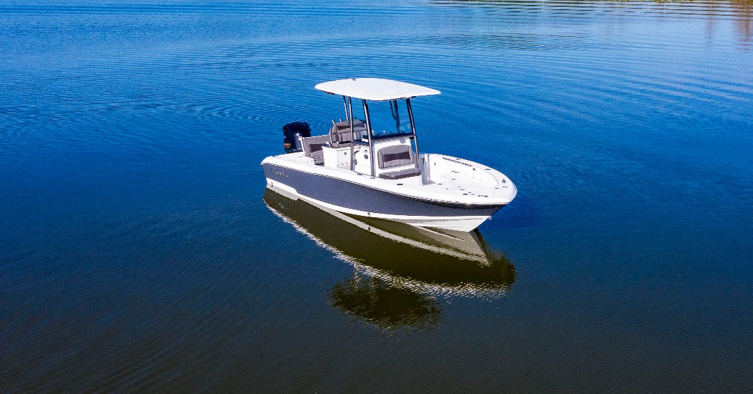 CrevalleBoats's tweet photo. Durable &amp; elegant. This beautiful 24 is headed to its new home #crevallelife https://t.co/CkfMcyrPeq