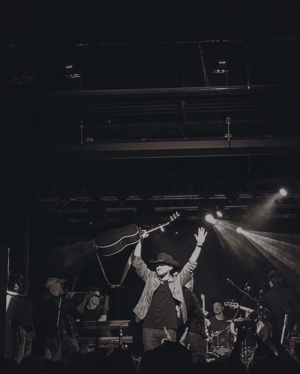 never not congratulating this guy especially with his recent string of success. congrats with the launch of #keepingitkissel (blog &amp; podcast) alongside @ceciliakissel 💫 and for raising $57,000.00 last night during the nashville tornado relief concert 🙌🏻 #yegnashvilletornado