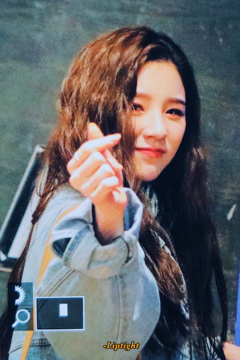 3/12/20HEEJIN BABY UR GROUP WON BRO LOONA FIRST WIN!!! i am beyond happy for u and sososo proud!! i couldnt watch it live bc i was finishing a project for school last minute bc im STUPID and i regret that bc it wouldve been more exciting seeing the news from there and not the tl