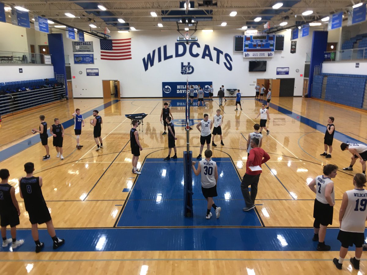 hdvboysvball's tweet photo. Go Cats https://t.co/hM2ZfW8m3i
