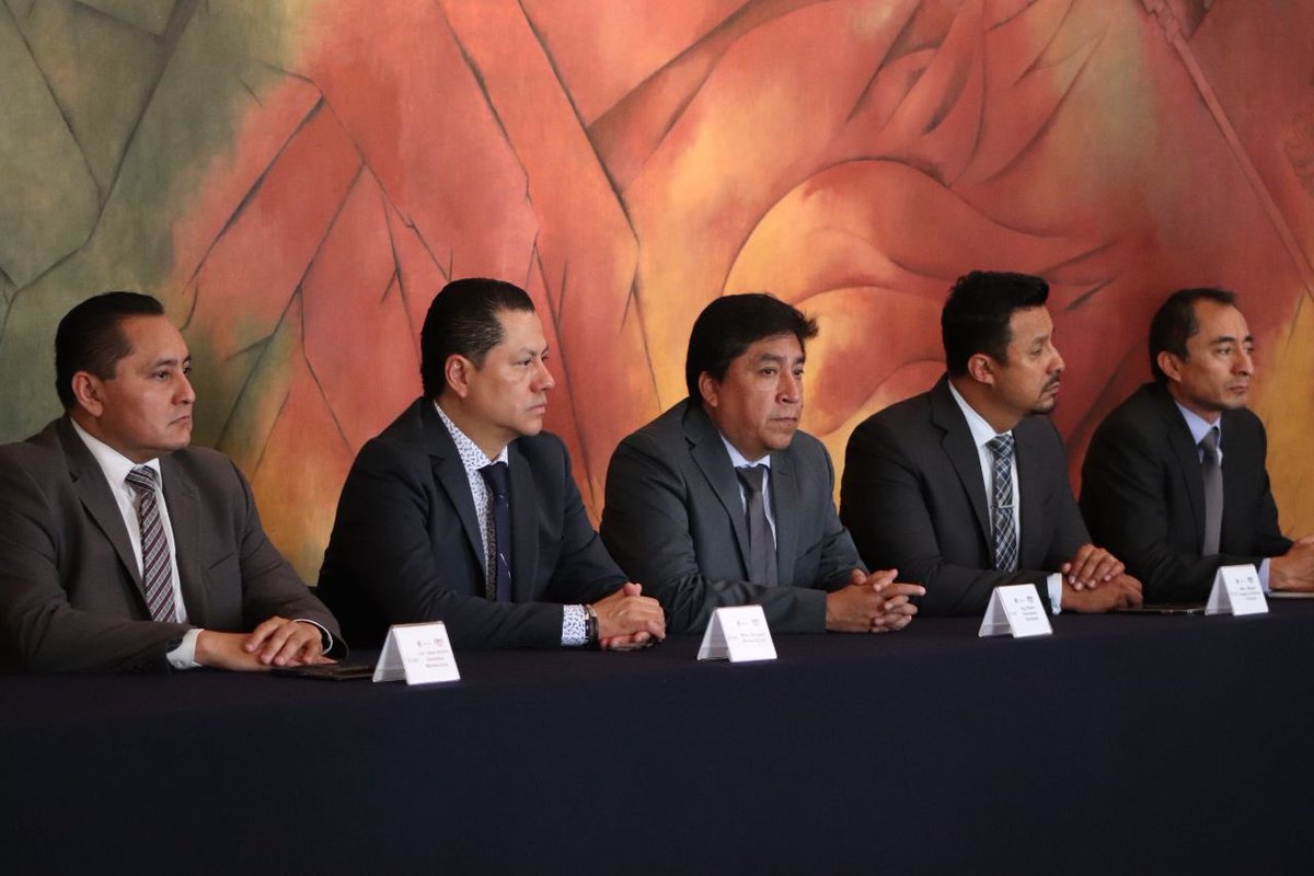 fiscaliaqro's tweet photo. Con el Comité de Gestión se garantiza que los encargados de operar el sistema de justicia penal en el Estado, poseen los conocimientos, habilidades, actitudes y valores, para el desarrollo de su función. #Cosmos2020 https://t.co/xxD1cVG7og