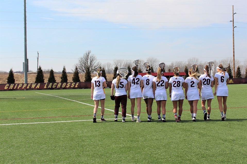 saramtisdale1's tweet photo. Words can’t describe the love for these seniors, their families, and everything they’ve given to this program, this university, and to me. I’m heartbroken for them. https://t.co/ZYF6hFgZl9