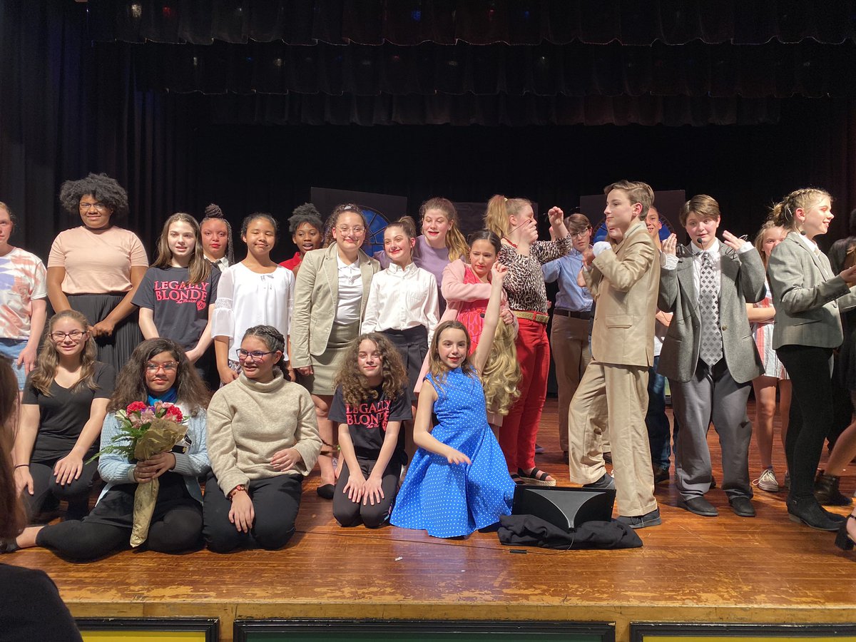 Shafer4YC_Dist1's tweet photo. Had a great time at QLMS production of Legally Blonde Jr tonight!! The cast did a wonderful job!#QLMS# YCSD #LegallyBlondeJr https://t.co/cn95l0V2C2