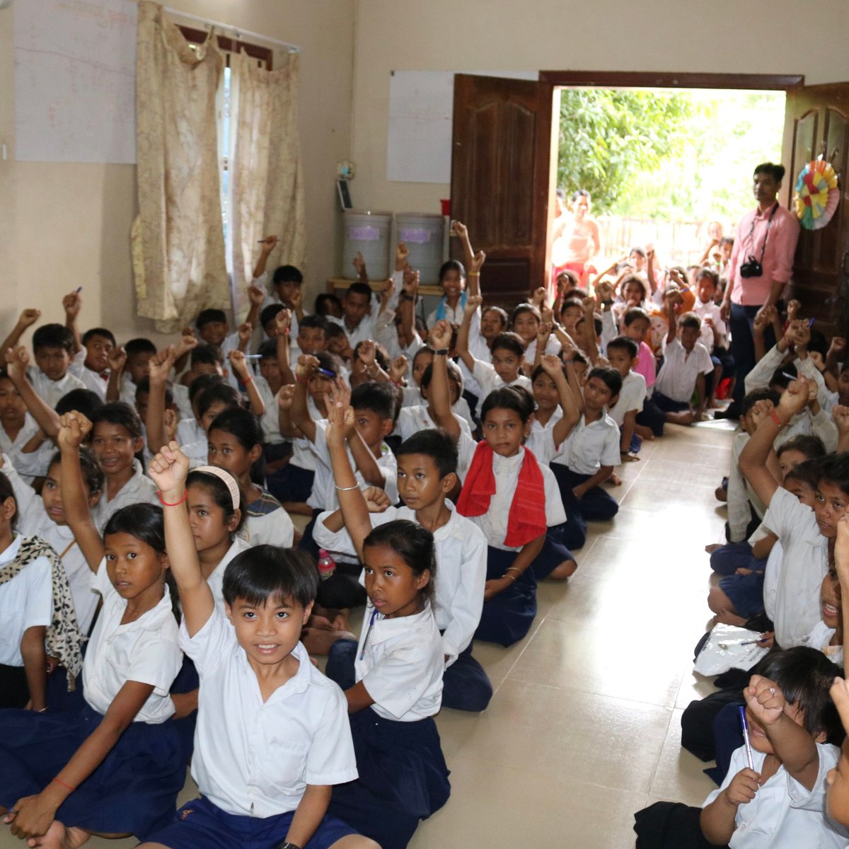 We are publishing 10 children’s books based on animal and environmental issues that we encountered while working with our partners in Cambodia. 🐄

In 2020, we will print 10,000 Khmer copies and give them to 200 underprivileged Cambodian primary schools. 

soo.nr/SI8c