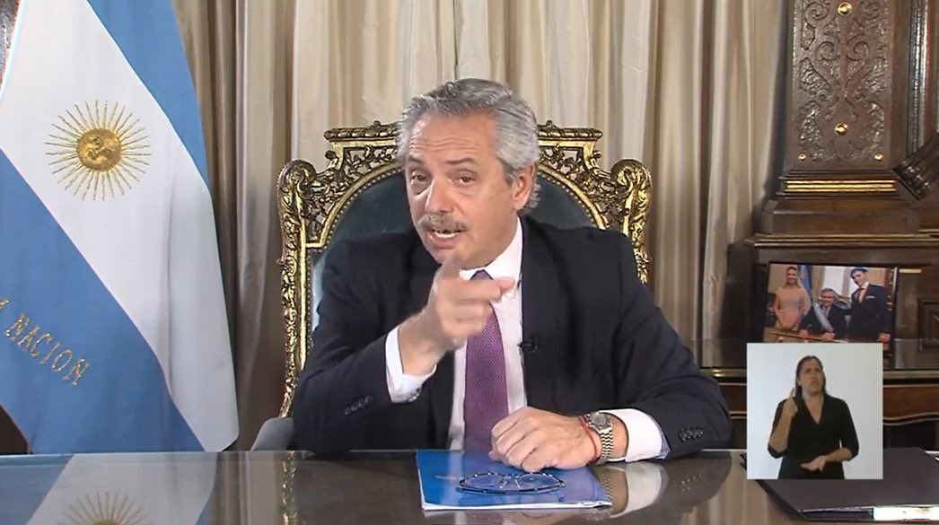 - y ya lo sabes... estamos muy bien, pedazo de hijo de putes.