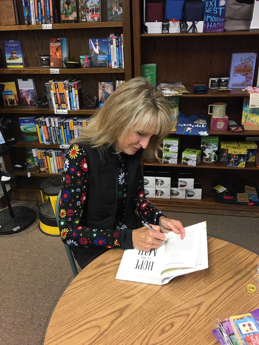 bestofbooksok's tweet photo. The discussion with Wendelin Van Draanen was fantastic and we're so grateful to everyone who came! We have signed copies in the store! 🖋
#wendelinvandraanen #hopeinthemail #bookstore #localbookstore #reading #Edmond #oklahoma #shoplocal https://t.co/A8lPBl5u6I