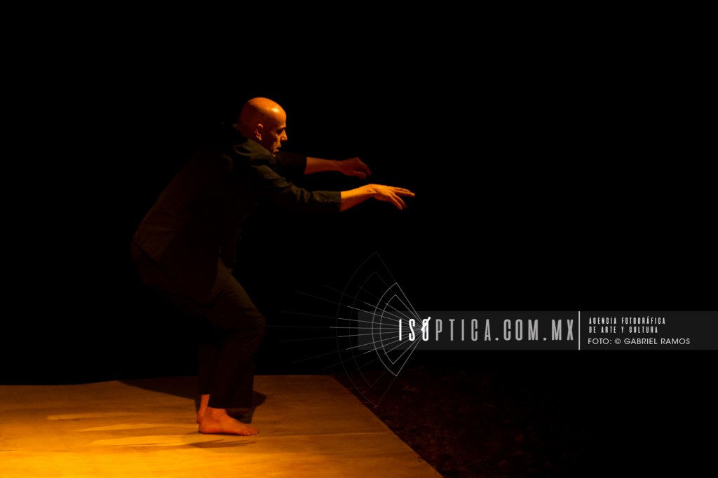 isopticaAF's tweet photo. La Compañía Nómada llega desde España para presentar un espectáculo coreográfico bajo la autoría de Daniel Abreu y la interpretación de Roberto Torres, durante la Temporada de Danza del Centro Cultural Los Talleres A.C. https://t.co/hr6MDLf5NK https://t.co/4h7q5sXX2O