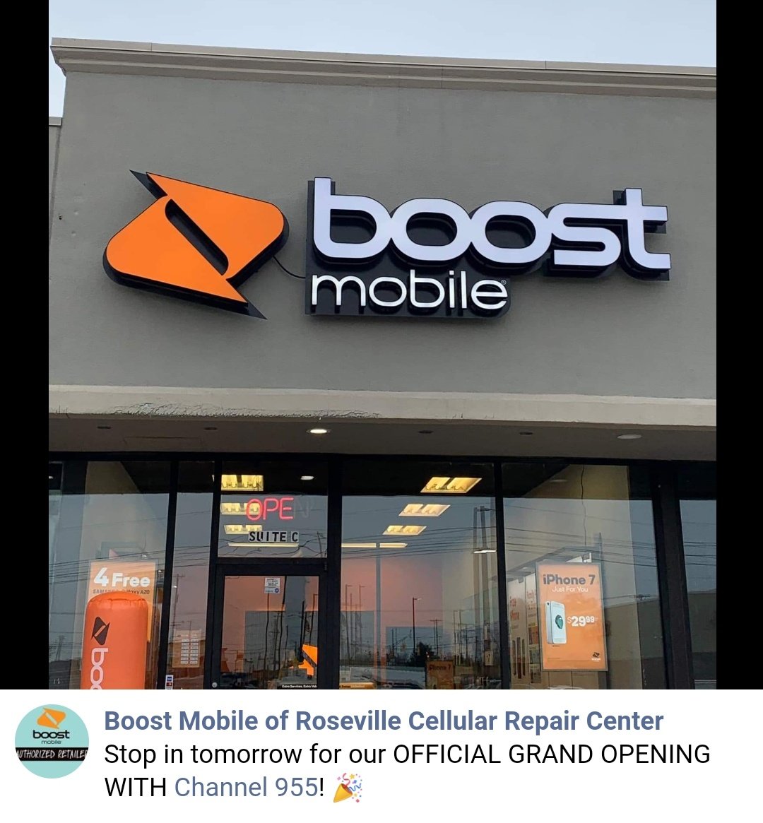 KristenG_VIP's tweet image. Now that's a pretty store! Love the freshly installed sign! Grand  Opening tomorrow!  See you there, but from 6 feet away 😁#theVIPboost