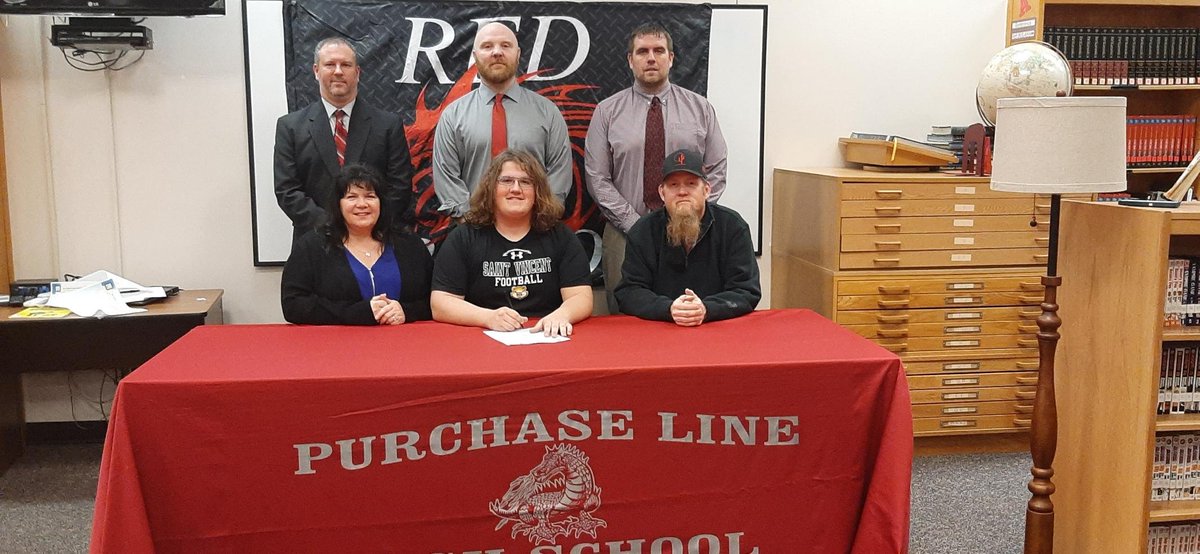 GScott_52's tweet photo. So blessed to have this opportunity with my brothers @KyleKad5262, @cullen_goncher_, @matt_gooderham!!
@SVC_Football @CoachSmetanka https://t.co/t7D5cEic9f