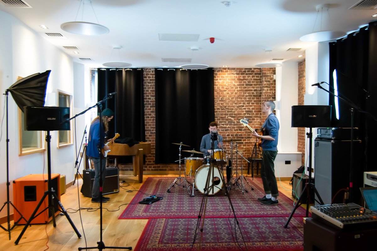 We’re excited to be playing <a href="/KomediaBrighton/">Komedia Brighton</a>  with <a href="/Giwha_/">GiwHa</a>  &amp; the 1618 on 6/04

Tickets are available on the komedia website and early birds are only £3 (komedia.co.uk/brighton/music… )

Shout out to B side recordings for the snap.

#brighton #brightonmusic #bandphotography