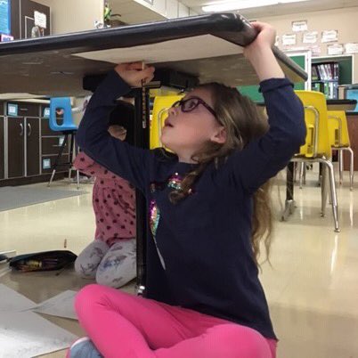 stmschoolatown's tweet image. #STMlearning Our Kindergartners learned about Michelangelo and how he painted the ceiling of the Sistine Chapel! #theSTMdifference #HandsOnLearning ❤️🖤