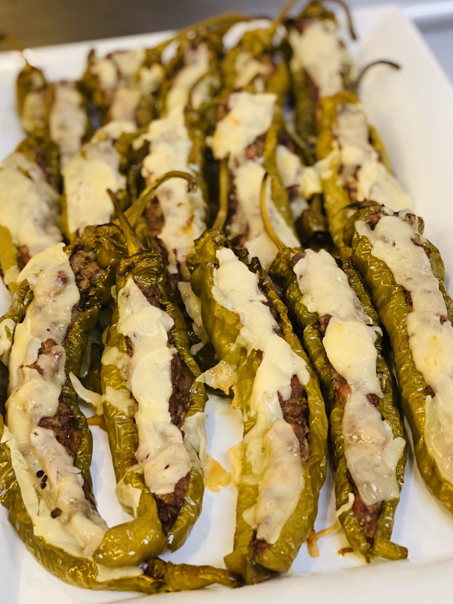 acutabovedeli's tweet photo. SPECIAL!! Sausage stuffed long hots featuring our homemade sausage topped with sharp provolone. #stuffedlonghotpeppers #longhots #hotpeppers #italiansausage #homemadeitaliansausage #sharpprovolone #belgioiososharpprovolone @belgioiosoinc https://t.co/Ony9Rlpw0I