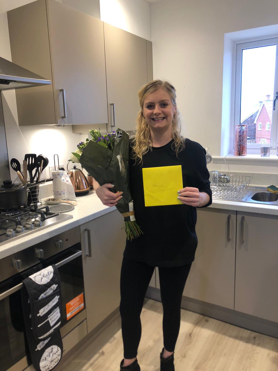 The Queen Inn Dummer tweet media