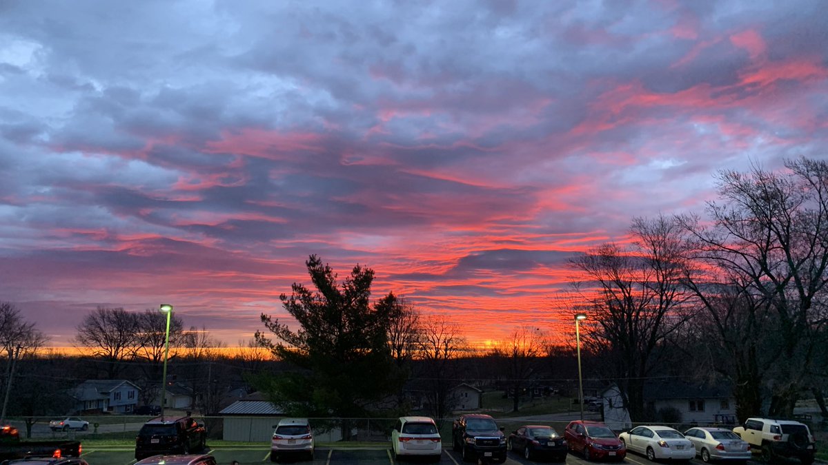 MrsSommerWMS's tweet photo. ๐ Lucky ๐ to catch this view during morning duty today! #NoFilter #TigersWMS #WMSLevelUp #LuckOfTheTigers https://t.co/XzIPBDR2l6