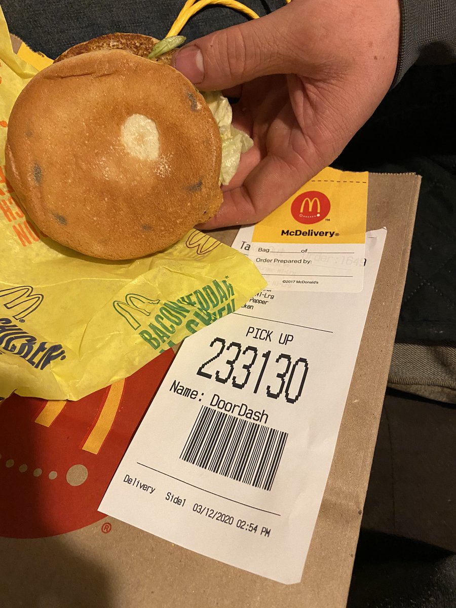 katiecheesecurd's tweet photo. Thanks @McDonalds for your moldy buns but no thanks #virus https://t.co/N1z81PSrrJ