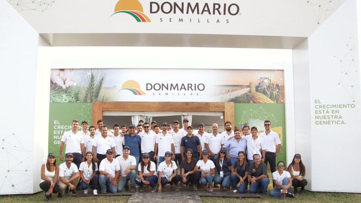 DONMARIOoficial's tweet photo. Finalizamos el tercer día de @Expoagrocom, felices de haber trabajado en equipo una nueva edición de la gran muestra del campo. 

Mañana nos volvemos a encontrar para seguir contando más novedades. ¡Te esperamos! https://t.co/6vmOwCNMDT