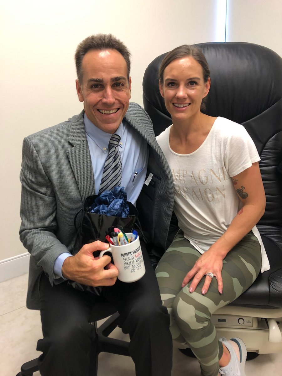 DrPeterFakhre's tweet photo. Big special THANK YOU to our wonderful patient for getting Dr. Fakhre such an awesome mug! "Plastic Surgeon because miracle worker isn't an official job title!"
#CoffeeMug #BoobiePens #ThankYou #Gift #MiracleWorker #HappyPatient #RealPatient #ChangingLivesOneStitchAtATime https://t.co/vUjabcKuek