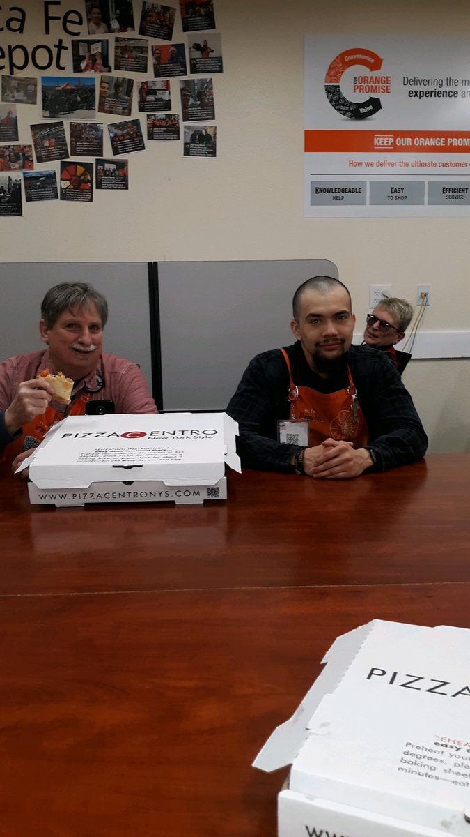 JohnBrayMorris1's tweet photo. Tom got 3 carpet measures last Saturday. I promised lunch to the winner. Tom wanted to share the love and asked for New York style pizza for everybody. Great job driving services! #94Rocks #thesantafehomedepot @JaimeAMoran1 @MattCramer179 @THDJustinCooper https://t.co/FteIggIJQk