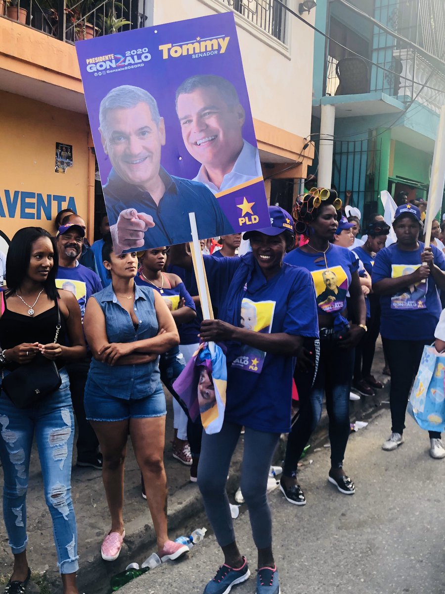 RoloPower_RD's tweet photo. Con alegría y llenos de esperanza desde #PuebloNuevo, #SanCristobal

¡Seguimos Con el @PLDEnLinea y Aliados!

 #RoloPower
#GonzaloPresidente #aTrabajar #MásOportunidadesParaTodos 
#SDOEsDeGonzalo #SanCristóbalEsDeGonzalo https://t.co/I6WryTrNrk