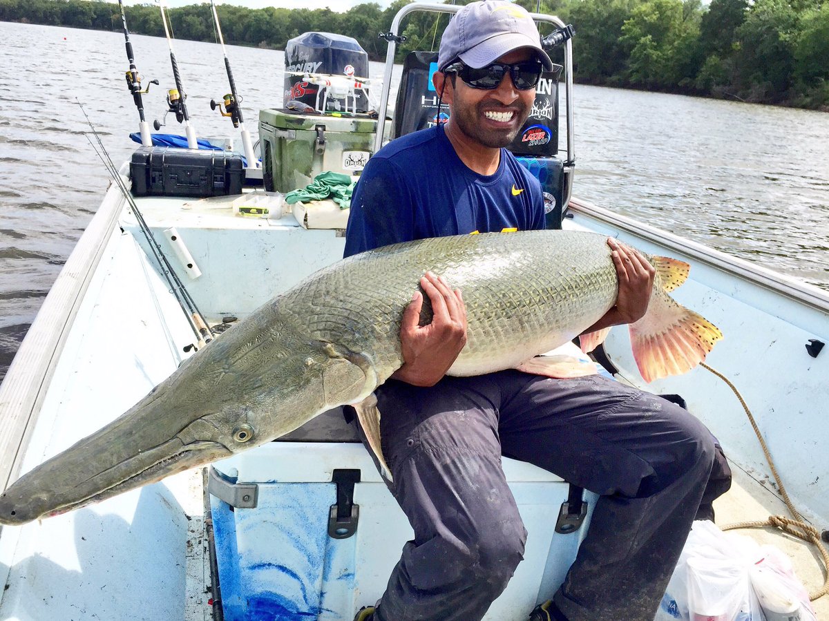 Stand approximately this gar apart...