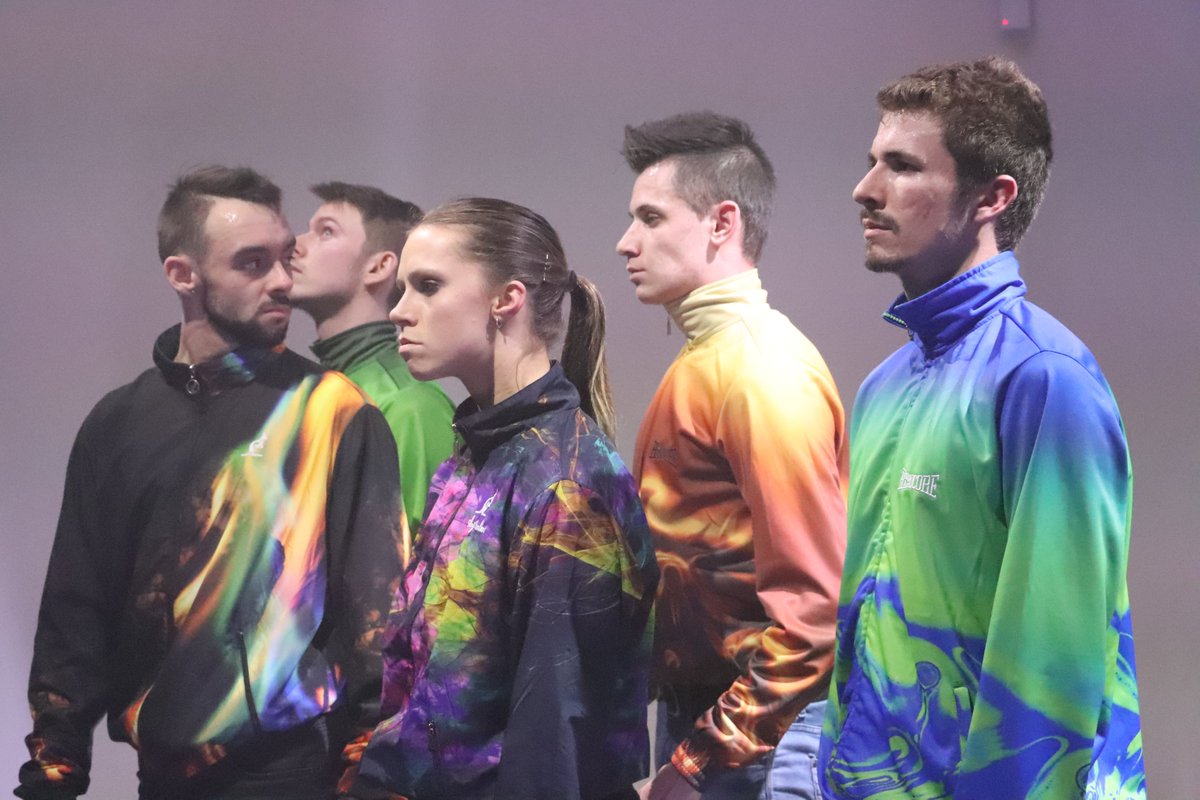 Matrice_io's tweet photo. @LAHORDE_ x @balletmarseille x @BoeStrummer donnent NOVACIERIES, #jumpstyle underground sur #TechnoHardcore @Matrice_io #atelierB #lahorde #jumpers https://t.co/sgCd9D5rHq