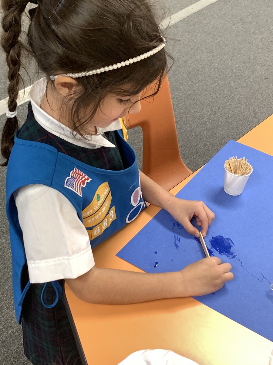 SCS_STEM_Tech's tweet photo. More of our Kindergarten architects building their houses! #PLTW #SCSSTEM #Proudtobealaker https://t.co/40lbWStyes