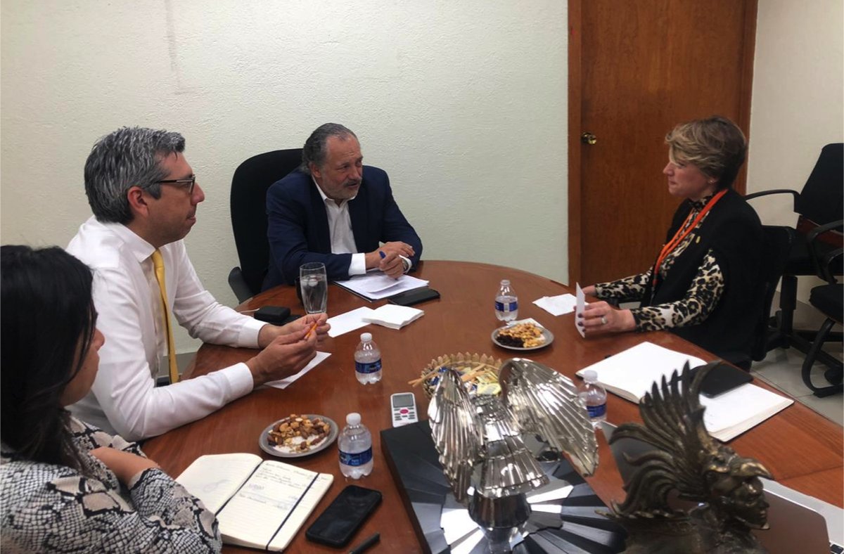 Reunión con el Diputado Presidente de la Comisión de Infraestructura del Congreso de la Unión, Ricardo Francisco Exsome, buscando gestionar recursos para obras en #BajaCalifornia #Infraestructura #CDMX