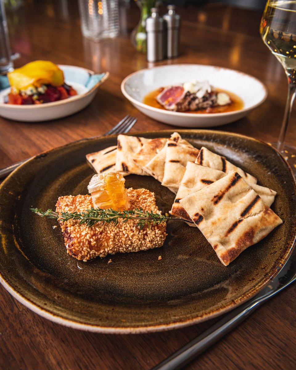 Yes, you can eat without posting it on Instagram. But where's the fun in that? #toogoodnottoshare